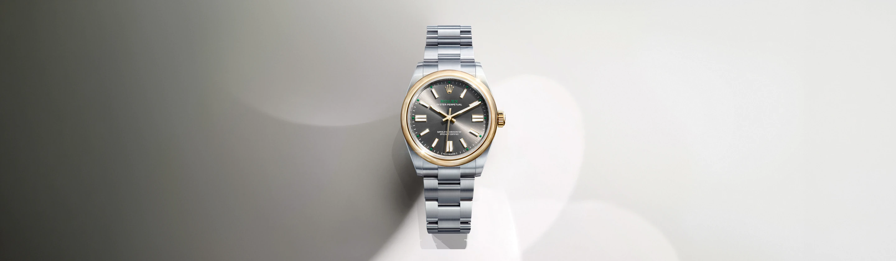 rolex-oyster-perpetual-cover-m134303-0001-landscape