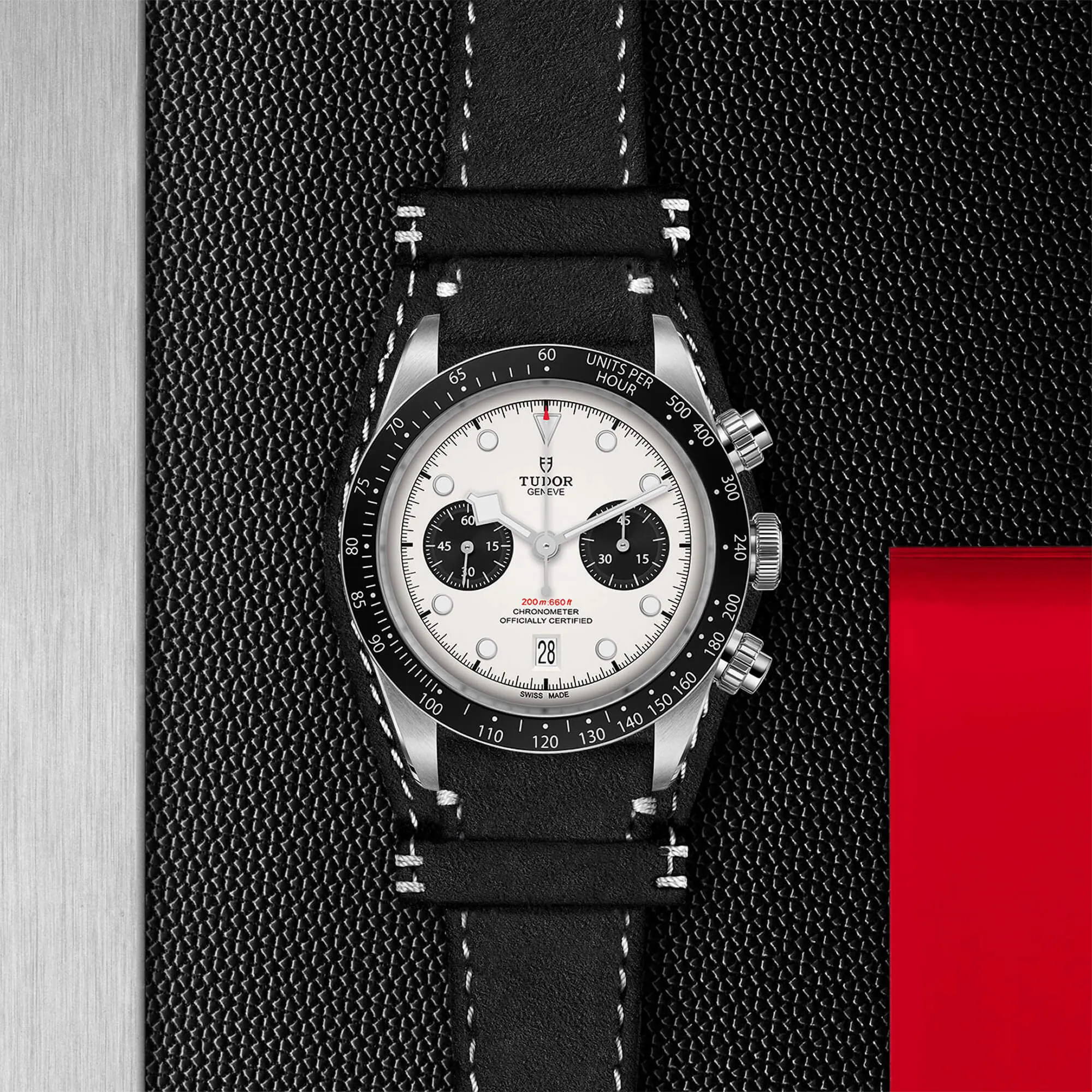 malalan-tudor-black-bay-chrono-watch-M79360N-0006-IMG2