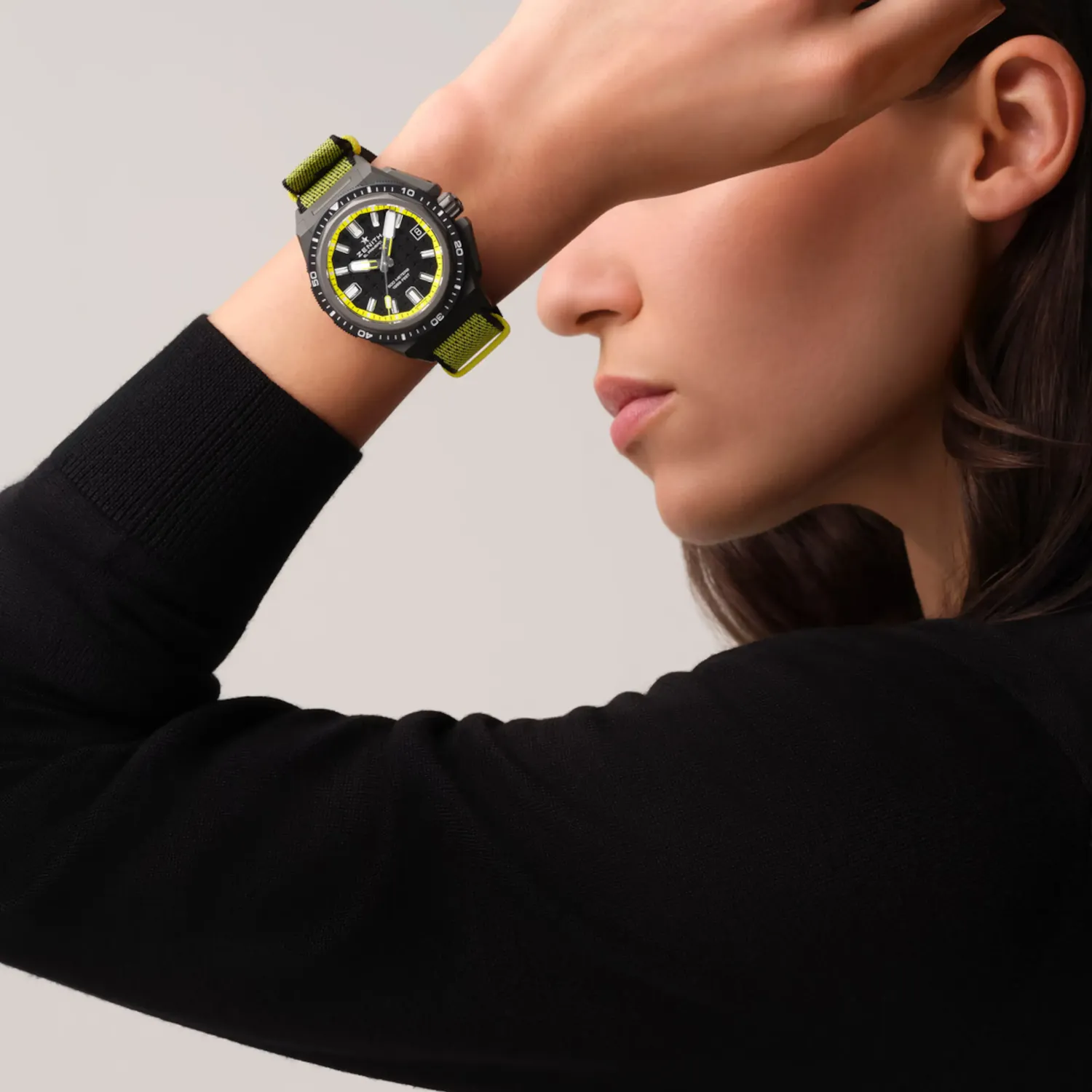 malalan_zenith_10_ECOMM_2_DEFY_ExtremeDiver_97_9600_3620_21_I300