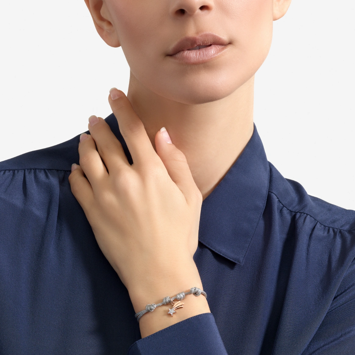 Malalan-DoDo-DMC4012_XSTAR_ESI9R_100_Dodo_rose-gold-enamel-shooting-star-charm