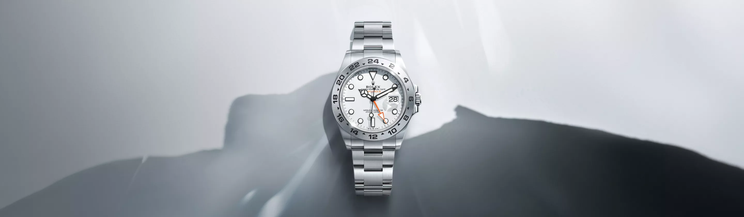 rolex-explorer-ii-cover-m226570-0001-landscape