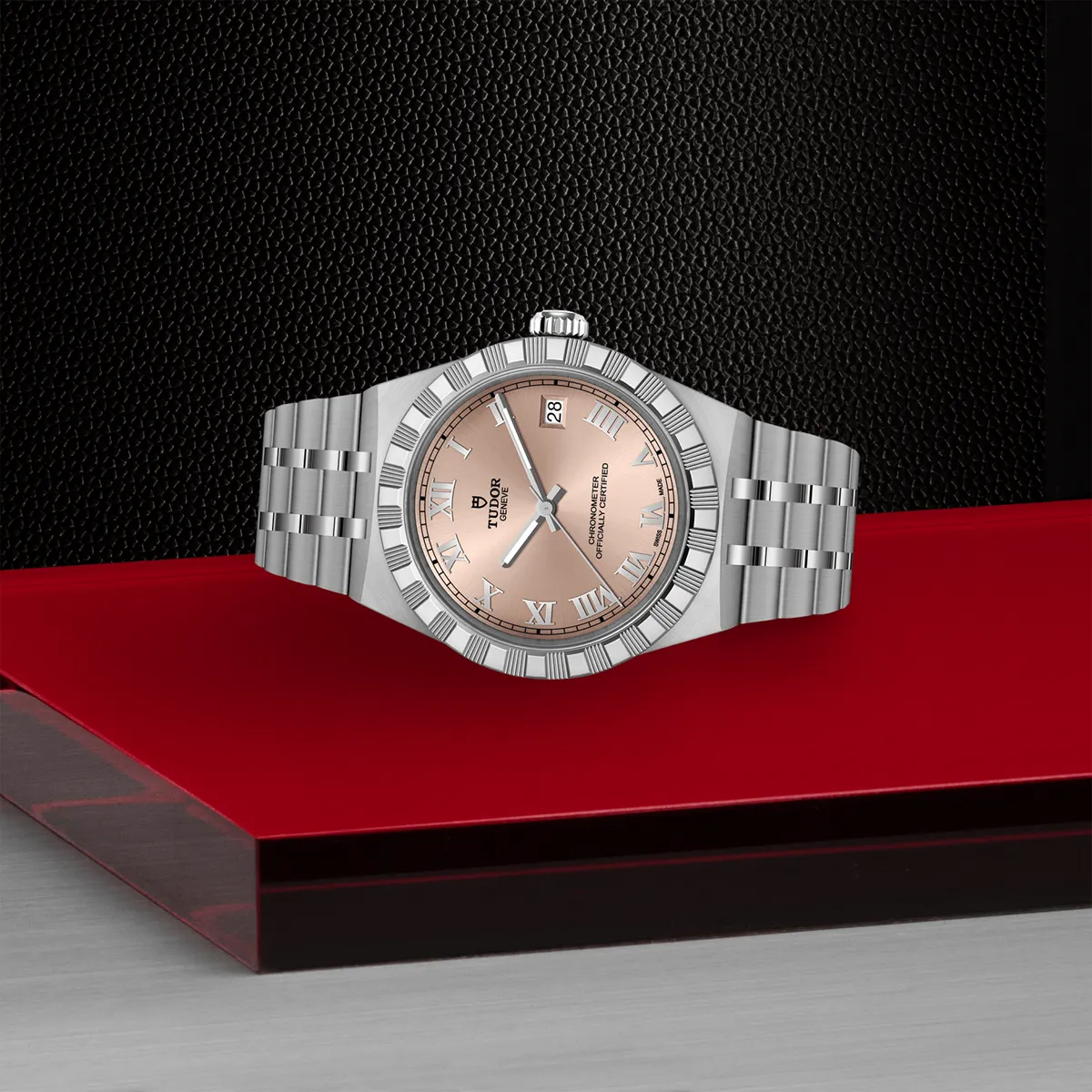 malalan-tudor-m2836c1a0-0105_img2