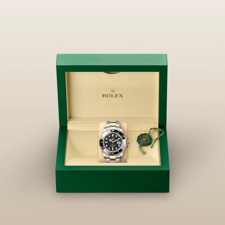Rolex Sea-Dweller Oyster, 43 mm, Oystersteel and yellow gold, Unidirectional rotatable 60-minute graduated, scratch-resistant Cerachrom insert in black ceramic, numerals and graduations coated in gold m126603-0001 at Malalan.webp