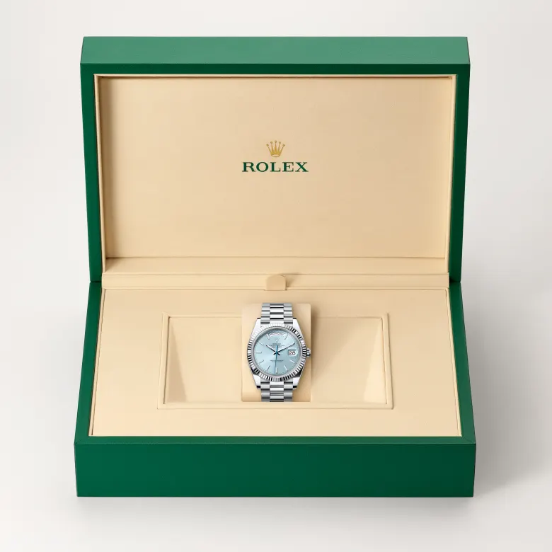 Rolex Day-Date 40 Oyster, 40 mm, platina, Rebrasti m228236-0018 at Malalan.webp
