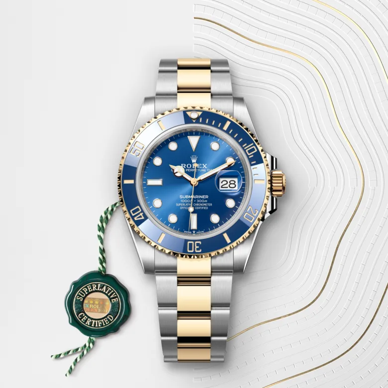 Rolex Submariner Date Oyster, 41 mm, Oystersteel jeklo in rumeno zlato, Enosmerno vrtljiv in na praske odporen Cerachrom moder keramični vložek s 60-minutnim zapisom, številke in oznake prevlečene z zlatom m126613lb-0002 pri Malalanu.webp
