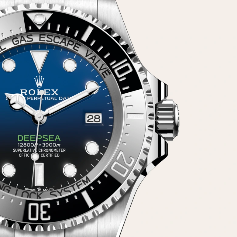 Rolex Rolex Deepsea Oyster, 44 mm, Oystersteel jeklo, Enosmerno vrtljiv in na praske odporen Cerachrom črn keramični vložek s 60-minutnim zapisom, številke in oznake prevlečene s platino m136660-0005 pri Malalanu.webp