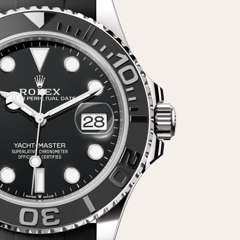 Rolex Yacht-Master 42 Oyster, 42 mm, bijelo zlato, Dvosmjerni, rotirajući prsten s 60- minutnom gradacijom, s mat crnim umetkom Cerachrom u keramici, s poliranim izdignutim brojevima i gradacijom m226659-0002 at Malalan.webp