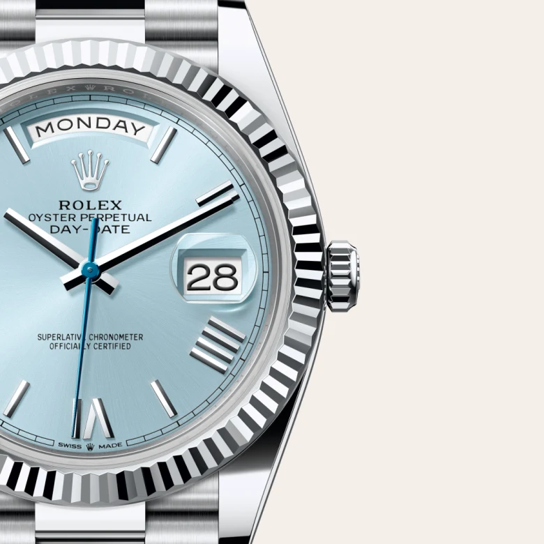 Rolex Day-Date 40 Oyster, 40 mm, platina, Nazobčano m228236-0012 pri Malalanu.webp